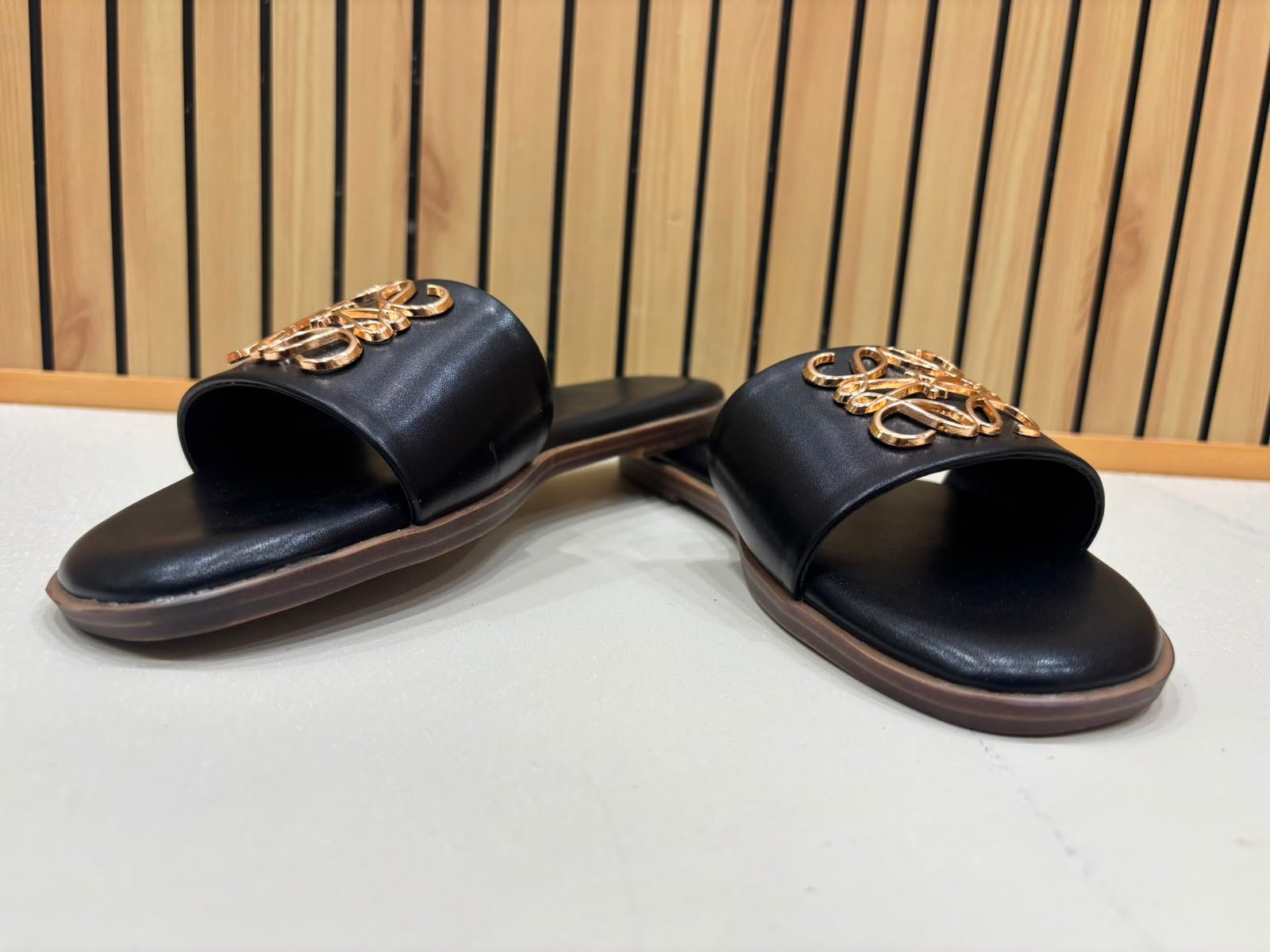 D/Y Girls Sandal Loewe Black - Image 3