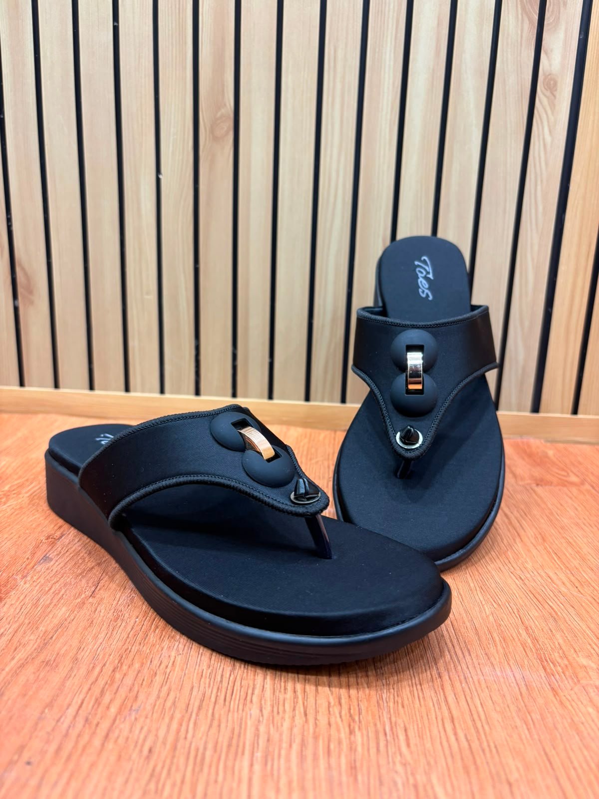 Toes Girls Sandal Black