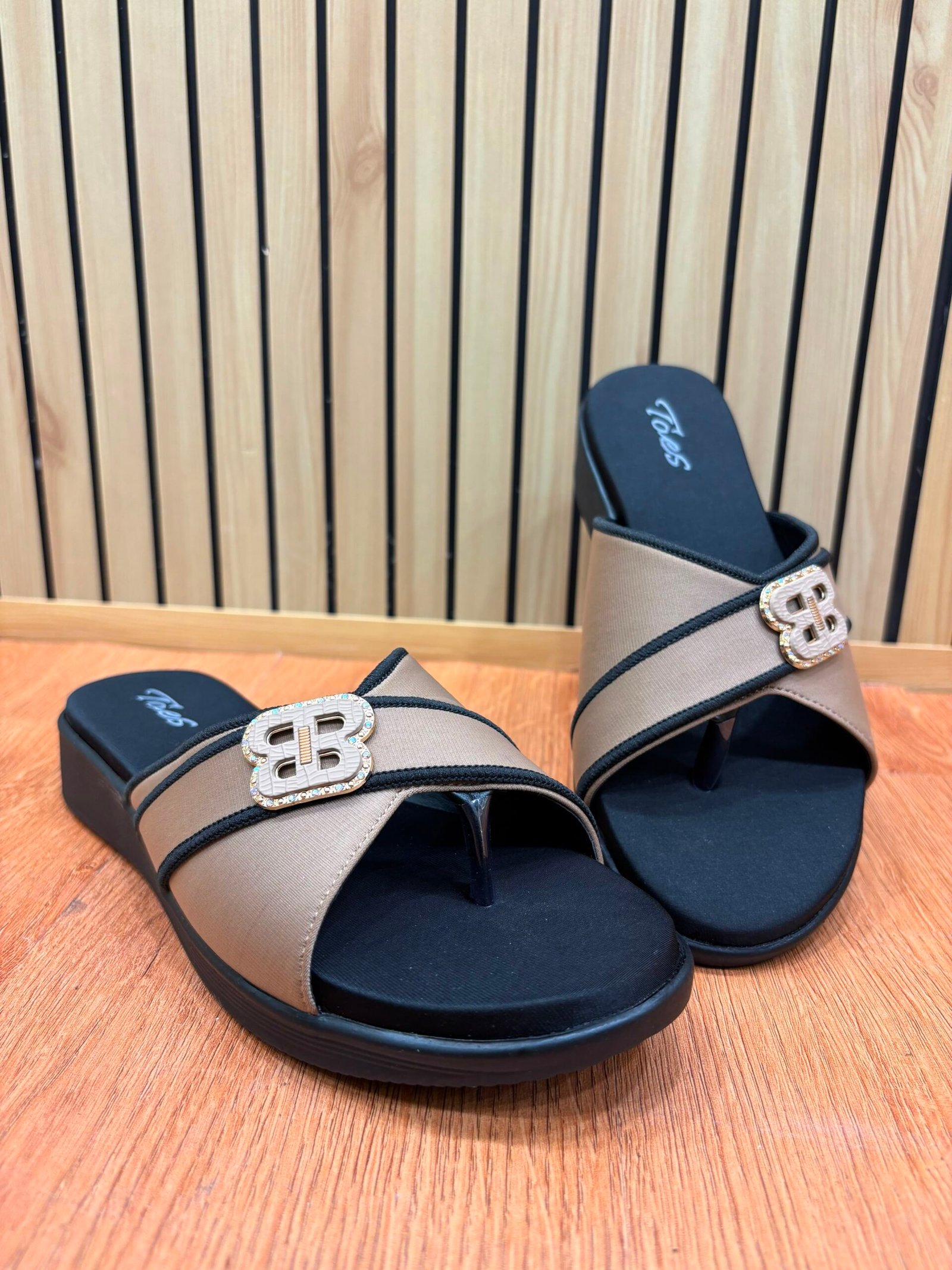 Toes Girls Sandal Beige