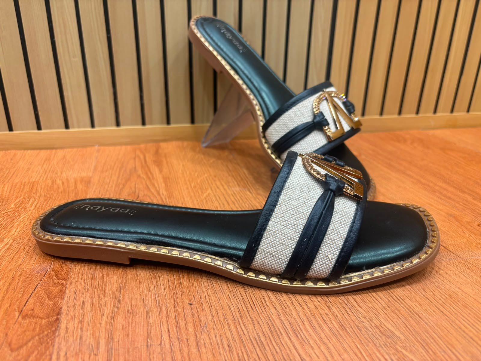 Nayaa Girls Sandal Black